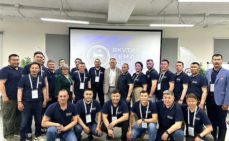 Сахамин Афанасьев встретился со слушателями региональной программы «Якутия – Земля героев