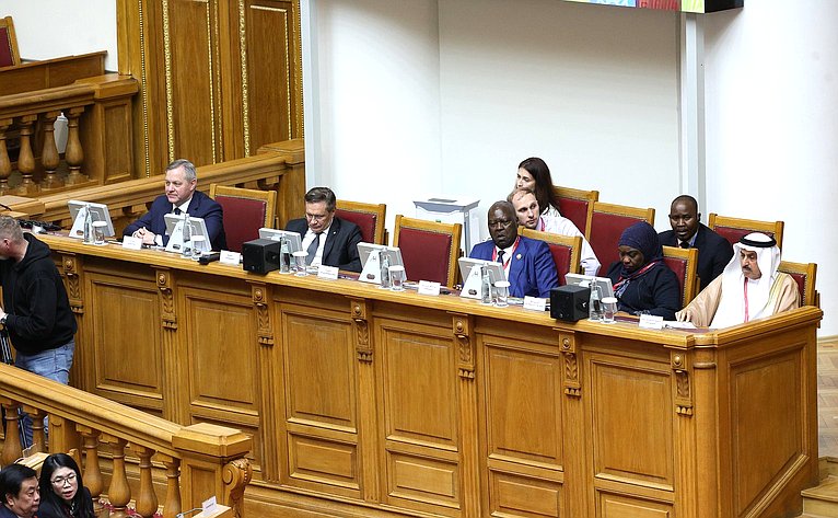 Пленарное заседание XI Невского международного экологического конгресса