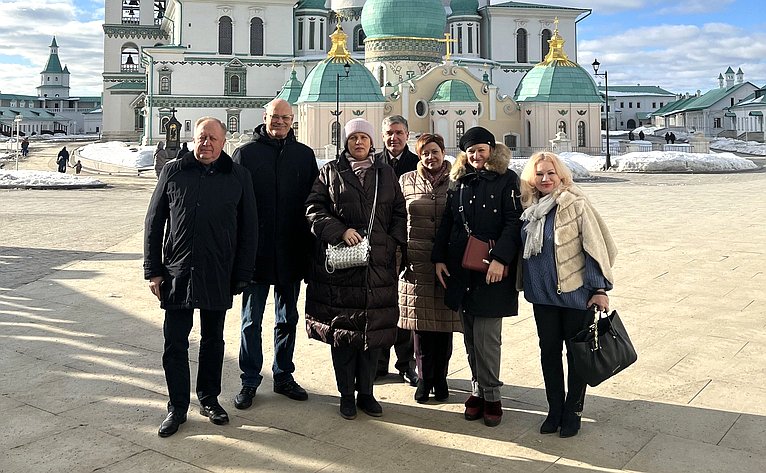 Депутаты Парламентского Собрания осмотрели Воскресенский Новоиерусалимский монастырь