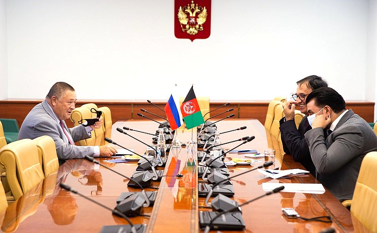 Сергей Калашников провел встречу с Временным поверенным в делах Исламской Республики Афганистан в РФ Мохтаатом Хомаюном