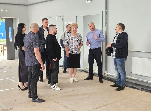 Ольга Бас в рамках поездки в регион посетила Металлистский дом культуры