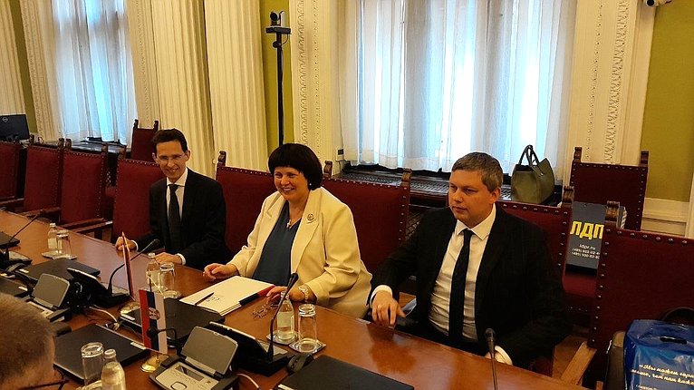 Елена Афанасьева встретилась с сербскими парламентариями в Народной скупщине Республики Сербии