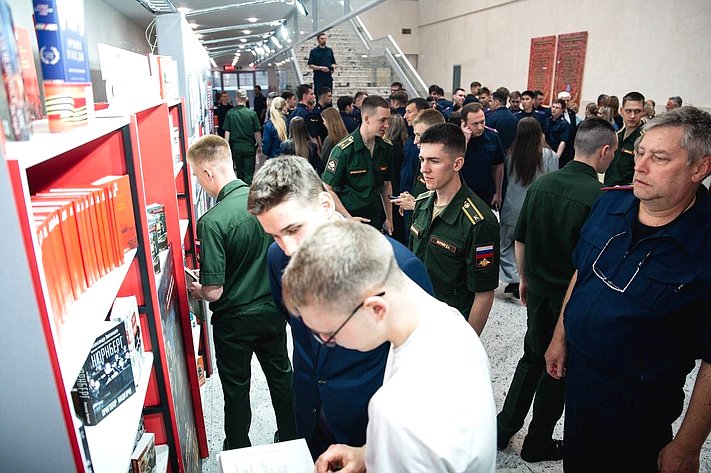 Елена Писарева открыла выставку «Великие книги Великой Победы» в Следственном комитете Российской Федерации