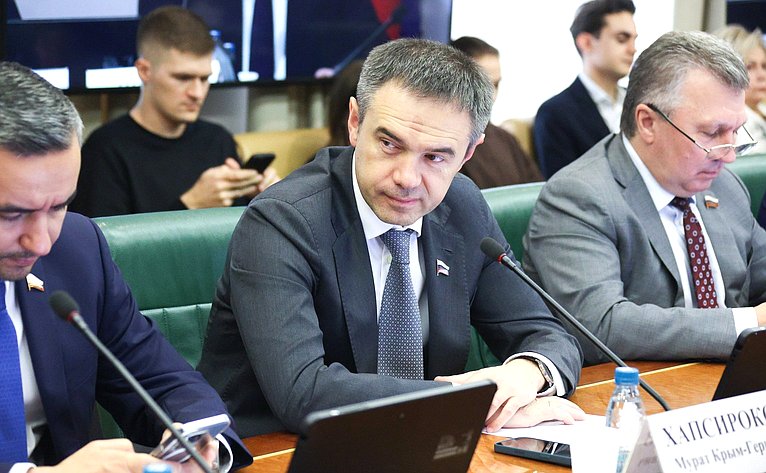 Мурат Хапсироков