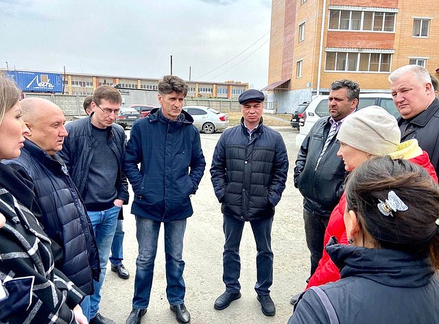 Андрей Базилевский встретился с жителями комплекса в с. Мирное Хабаровского района