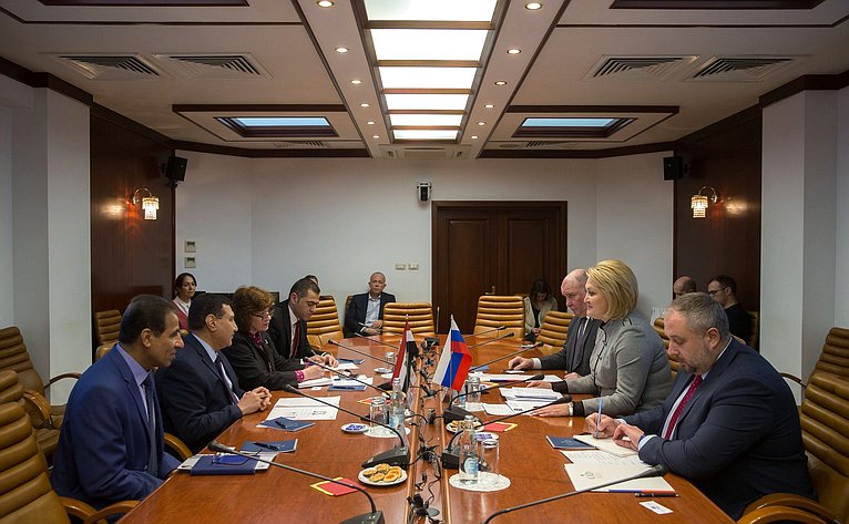 Встреча Л. Гумеровой с Чрезвычайным и Полномочным Послом Республики Ирак в РФ Абдулрахманом Хамидом Мохаммедом Аль-Хуссайни