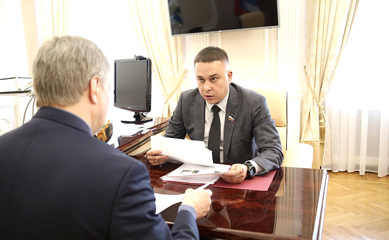 Встреча Айрата Гибатдинова с губернатором Ульяновской области Алексеем Русских
