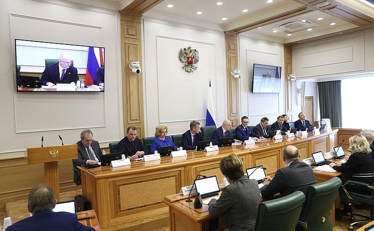 Совместное Заседание Комитета СФ по конституционному законодательству и государственному строительству и Комитета СФ по обороне и безопасности