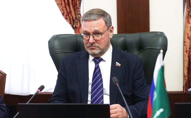 Константин Косачев