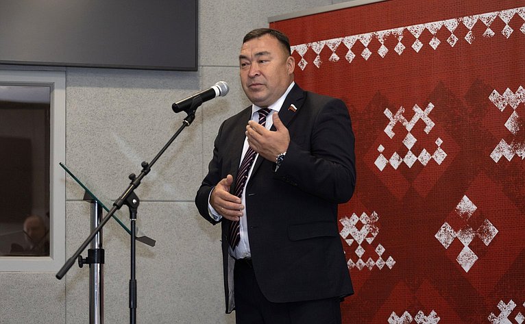 Александр Новьюхов