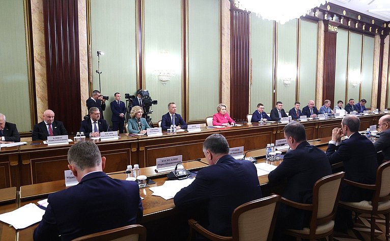 Встреча Председателя Правительства Российской Федерации Михаила Мишустина с руководством Совета Федерации