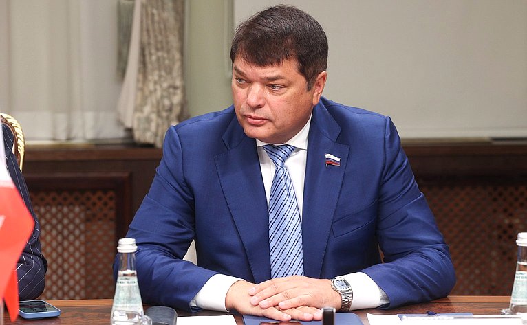 Дмитрий Василенко