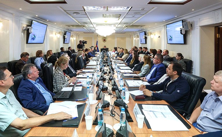 Совещание Комитета СФ по Регламенту и организации парламентской деятельности «Реабилитация участников СВО, медицинские технологии – IT и ИИ решения»