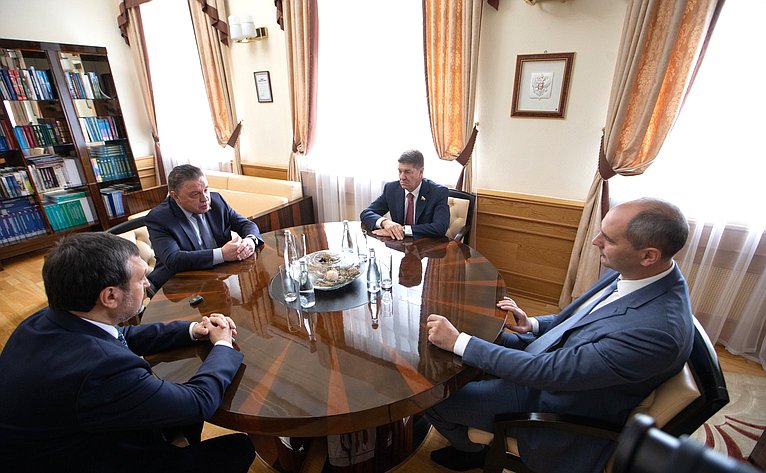 Встреча сенаторов с губернатором Оренбургской области Денисом Паслером