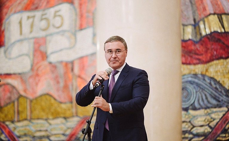Лилия Гумерова приняла участие в торжественной церемонии посвящения в студенты первокурсников МГУ имени М. В. Ломоносова