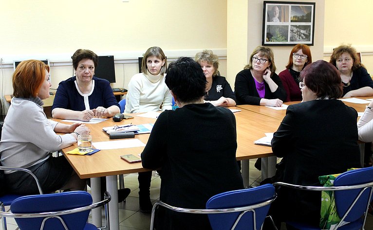 Надежда Болтенко провела встречу с директорами многопрофильных учреждений дополнительного образования города Новосибирска