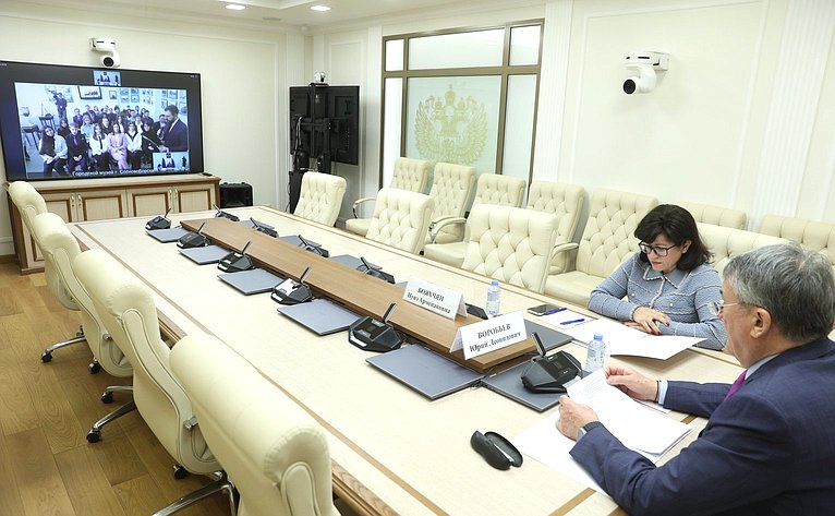 Встреча заместителя Председателя СФ Юрия Воробьева с молодежным активом г. Сосновоборска