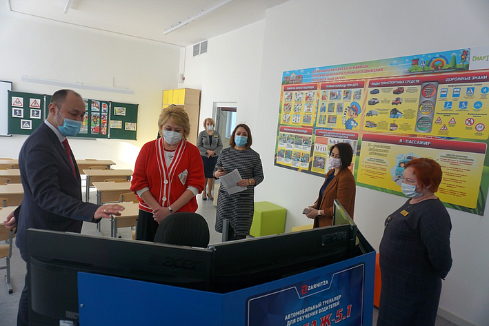 Лилия Гумерова встретилась с учащимися и педагогами Полилингвальной многопрофильной школы в Уфе