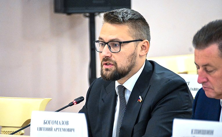 Руслан Смашнев