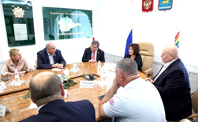 Владимир Джабаров провел встречу с председателем регионального парламента Любовью Павловой