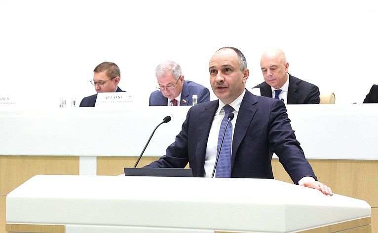 Парламентские слушания Комитета Совета Федерации по бюджету и финансовым рынкам «О параметрах проекта федерального бюджета на 2026 год и плановый период 2027 и 2028 годов»