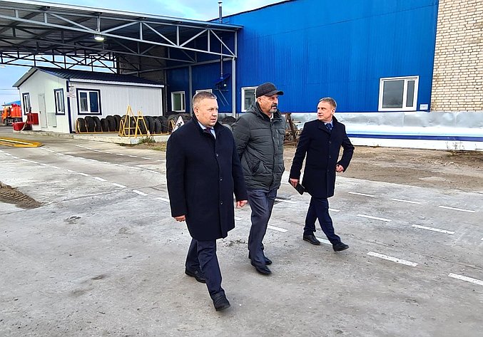 Денис Гусев в рамках работы в регионе посетил муниципальное унитарное предприятие «Нарьян-Марское автотранспортное предприятие»