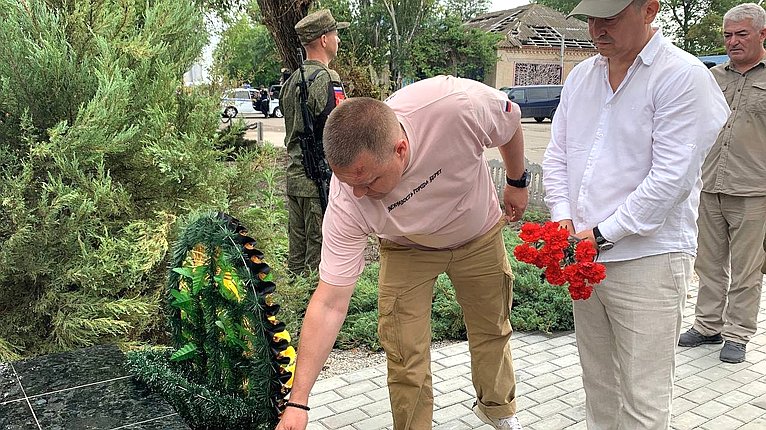 Игорь Кастюкевич принял участие в открытии в Херсонской области мемориал героям СВО