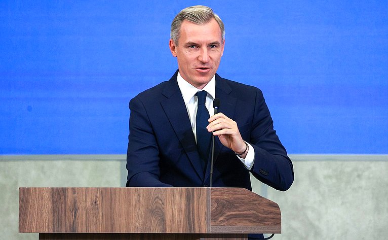 Пленарное заседание Х Парламентского форума «Историко-культурное наследие России»