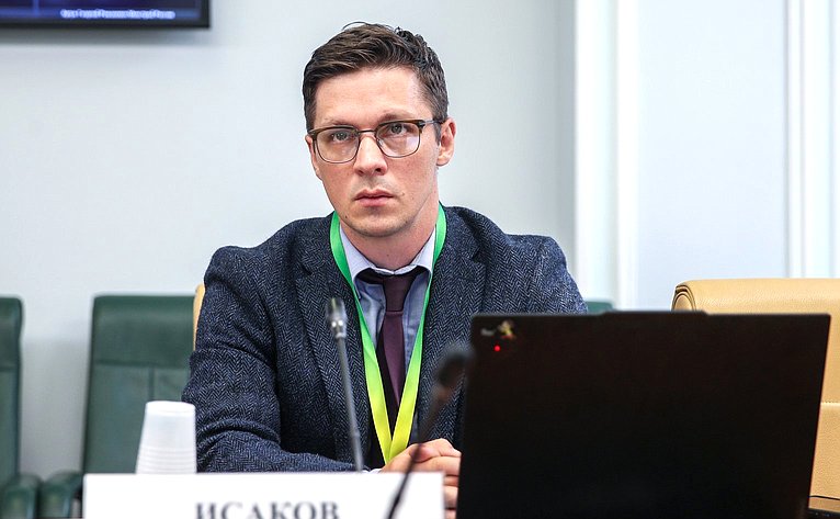 Круглый стол Комитета СФ по экономической политике на тему «Формирование экономики предложения в России: условия и факторы»