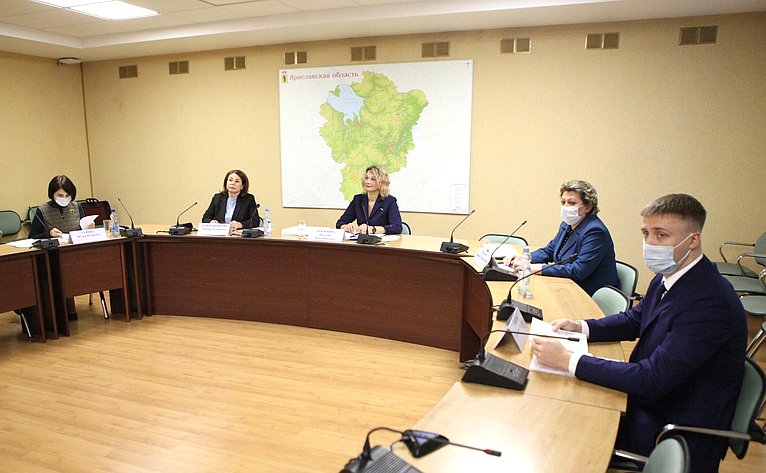 Наталия Косихина в ходе поездки в регион провела заседание Совета по вопросам реализации семейной политики и политики в интересах детей