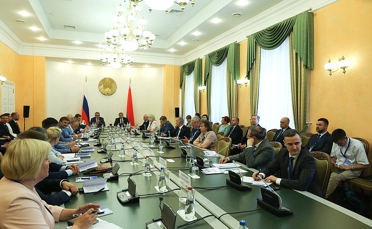 Девятое заседание Межпарламентской комиссии Совета Республики Национального собрания Республики Беларусь и Совета Федерации по межрегиональному сотрудничеству