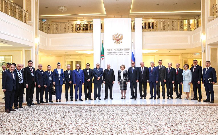 Валентина Матвиенко встретилась с Президентом Алжирской Народной Демократической Республики Абдельмаджидом Теббуном