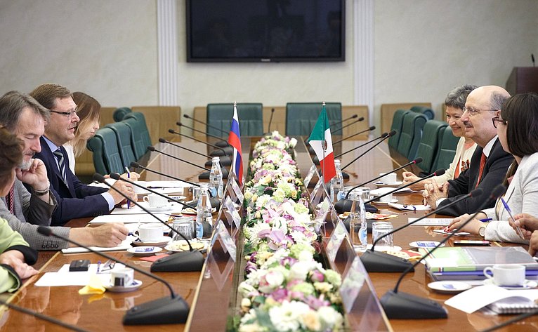 Встреча К. Косачева с заместителем Министра иностранных дел Мексики Карлосом де Икасой
