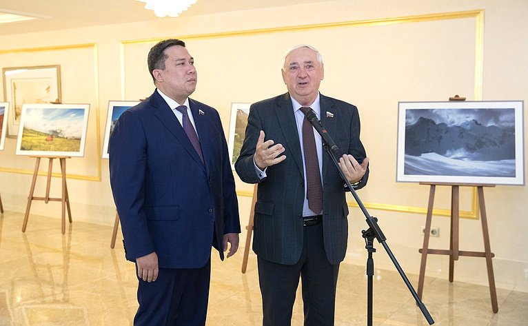 В. Полетаев и С. Киричук приняли участие в открытии выставки в СФ