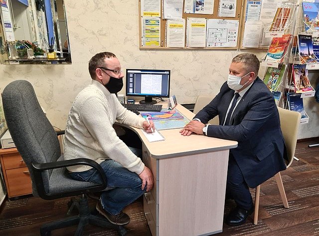Денис Гусев провел встречу с руководителем одной из туристических компаний