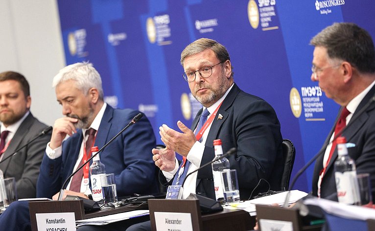 Дискуссионная сессия «Язык дипломатии многополярного мира» в рамках Петербургского международного экономического форума