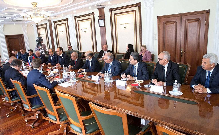 Встреча И. Умаханова с Председателем Палаты представителей Парламента Королевства Марокко Хабибом Аль-Малики