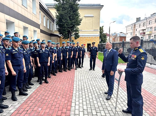 В Рязанском воздушно-десантном училище состоялось открытие фотовыставки «Герои Гостомеля»