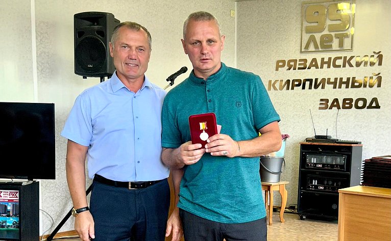 Игорь Мурог поздравил строителей Рязанской области с профессиональным праздником