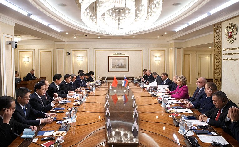 Встреча В. Матвиенко с Председателем Постоянного комитета Всекитайского собрания народных представителей Ли Чжаньшу