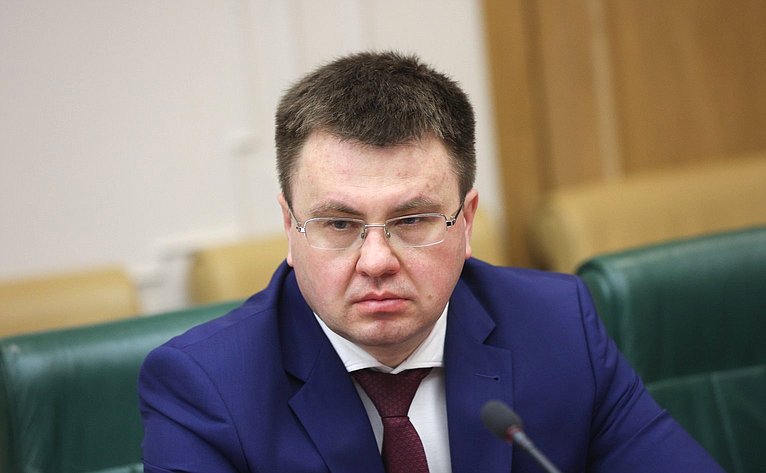 Круглый стол на тему «Пути решения ключевых стратегических задач по производству высоколокализованной конкурентоспособной продукции автомобильной отрасли»
