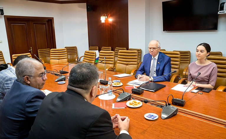 Встреча Фарита Мухаметшина с Генеральным секретарем Всемирного совета мусульманских сообществ М. Аль Бишари
