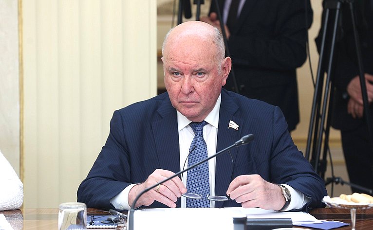 Григорий Карасин