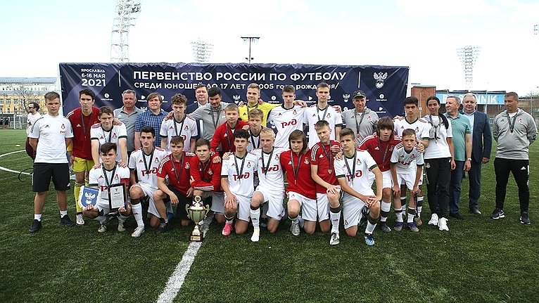 Сергей Березкин принял участие в закрытии финальных игр первенства России по футболу среди юношей