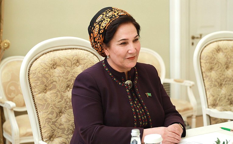 Председатель Совета Федерации Валентина Матвиенко провела встречу с Председателем Меджлиса Милли Генгеша Туркменистана Гульшат Маммедовой