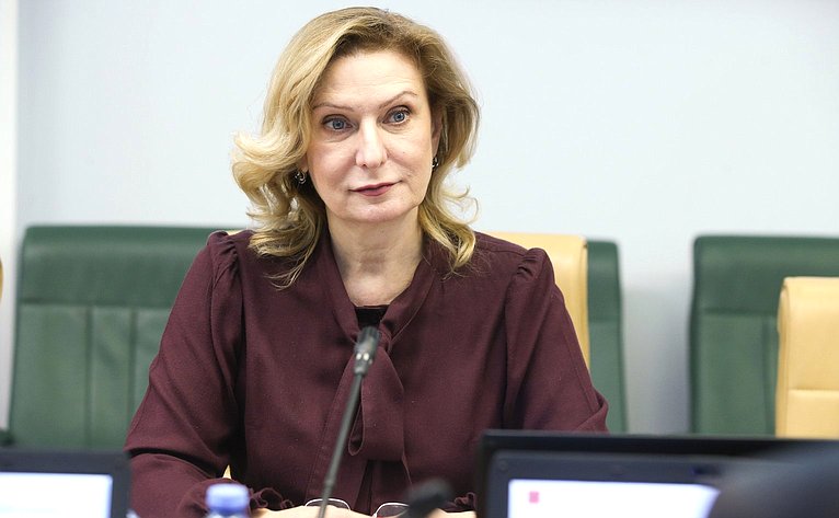 Инна Святенко