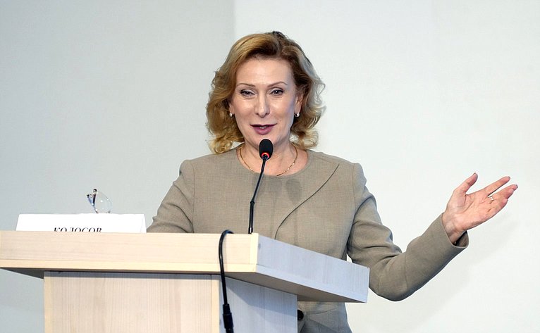 Инна Святенко