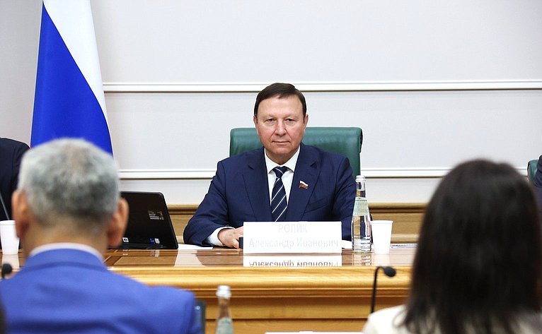 Александр Ролик