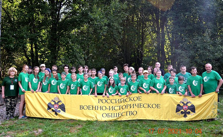Нина Куликовских в качестве руководителя провела Слет юных бойцов поисковых отрядов