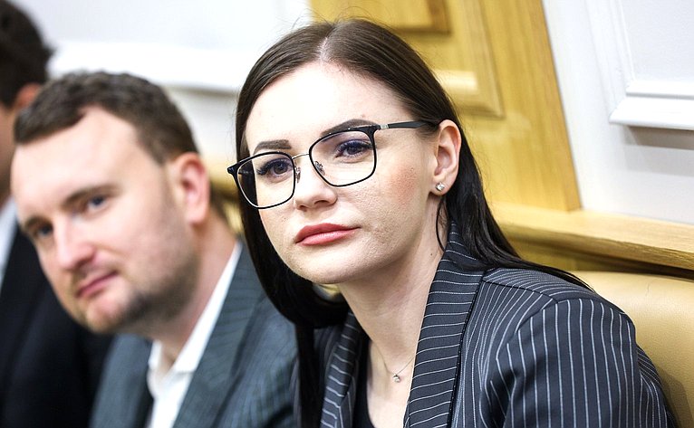 Заседание Палаты молодых законодателей при Совете Федерации